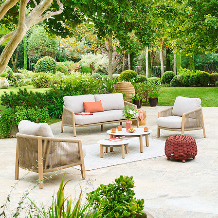 Nelora outdoor furniture set