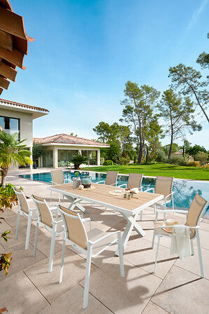 Emperia outdoor table