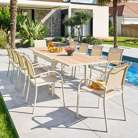 Piazza sliding extendable table