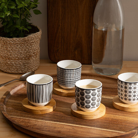 Set of coffee cups (4 pieces)